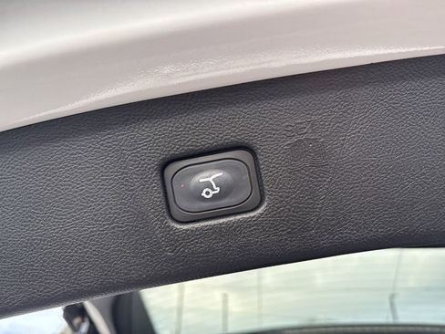 Used 2024 Ford Edge SEL w/ Convenience Package image 15