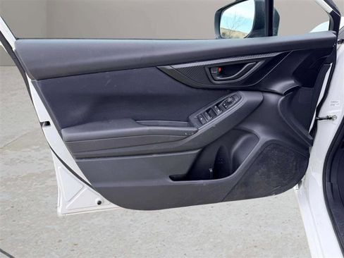 Used 2018 Subaru Impreza 2.0i Premium AWD/4WD image 17