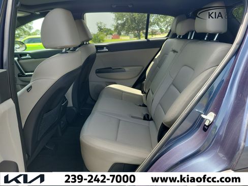 Certified 2022 Kia Sportage Nightfall Edition FWD image 11