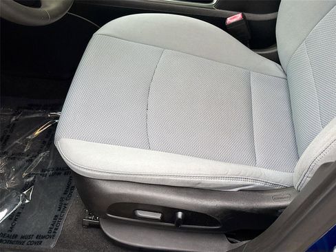 Used 2019 Chevrolet Cruze LT w/ Convenience Package FWD image 19