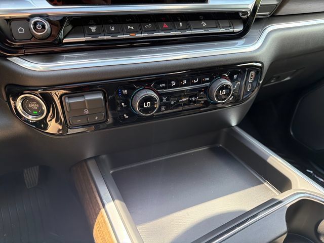 New 2026 Chevrolet Silverado 2500 High Country w/ High Country Premium Package AWD/4WD image 34