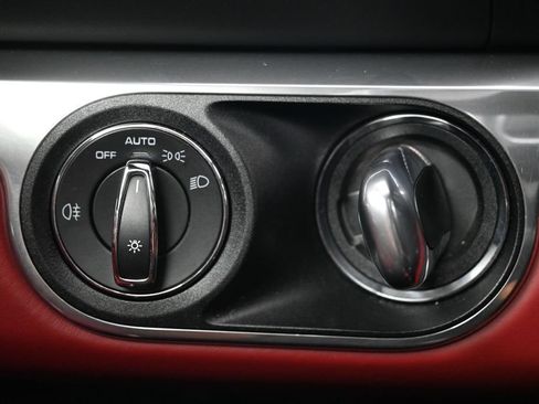 Certified 2024 Porsche 718 Boxster RWD image 26