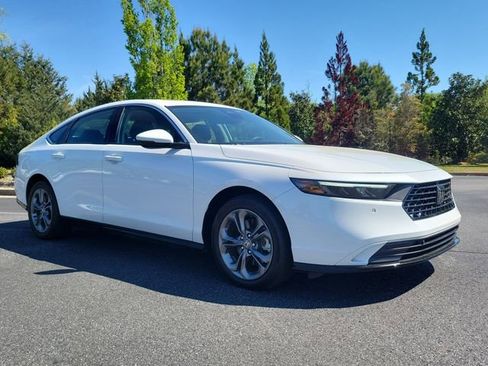 Certified 2024 Honda Accord EX-L image 3