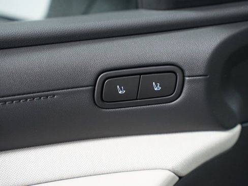 Used 2025 Hyundai Tucson Limited image 33