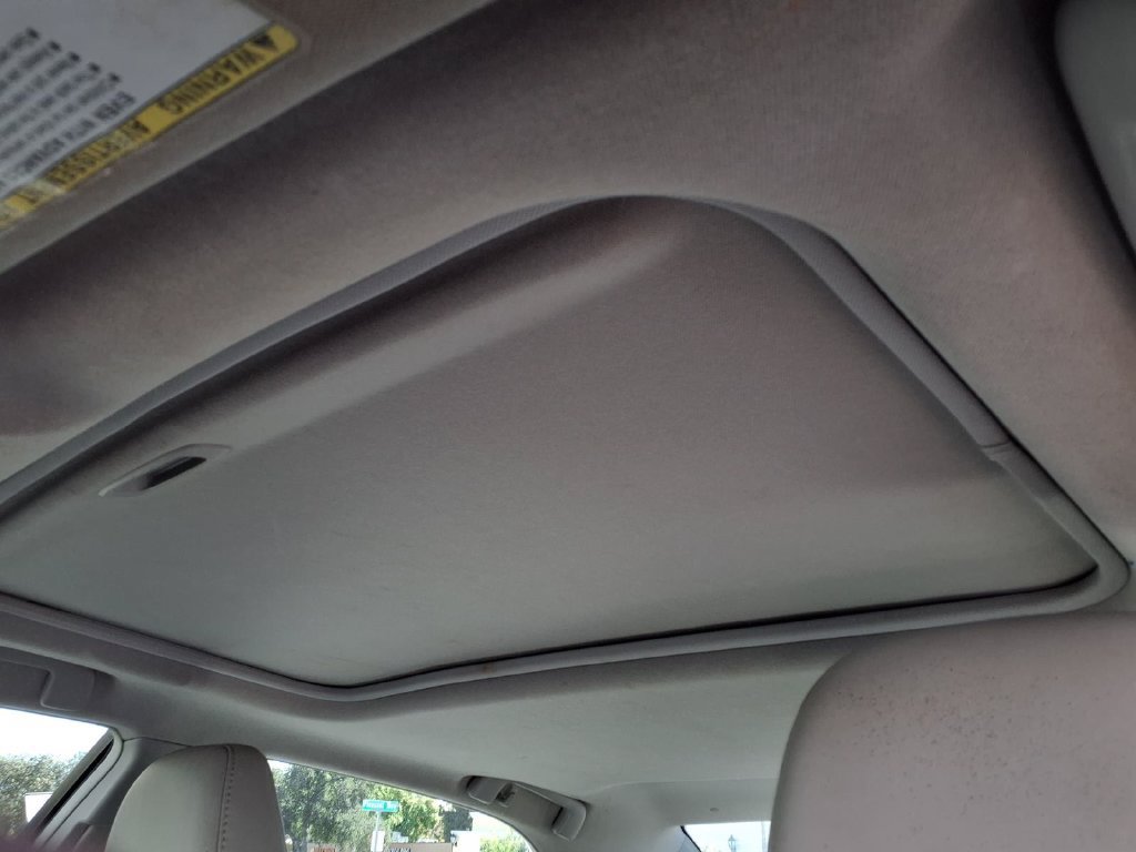 Used 2012 Toyota Camry XLE w/ Leather Pkg FWD image 17