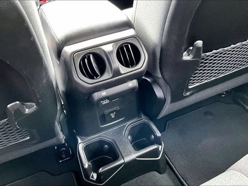 Used 2026 Jeep Gladiator Rubicon AWD/4WD image 11