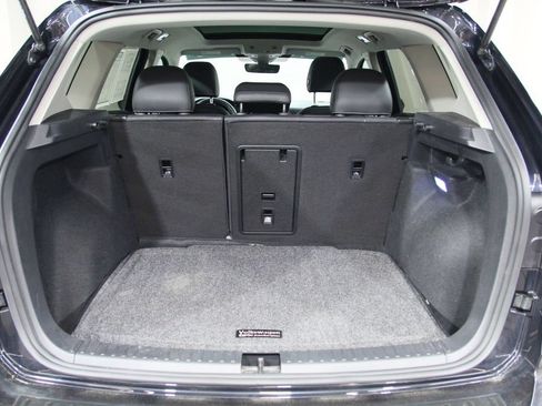 Used 2024 Volkswagen Taos SEL AWD/4WD image 25
