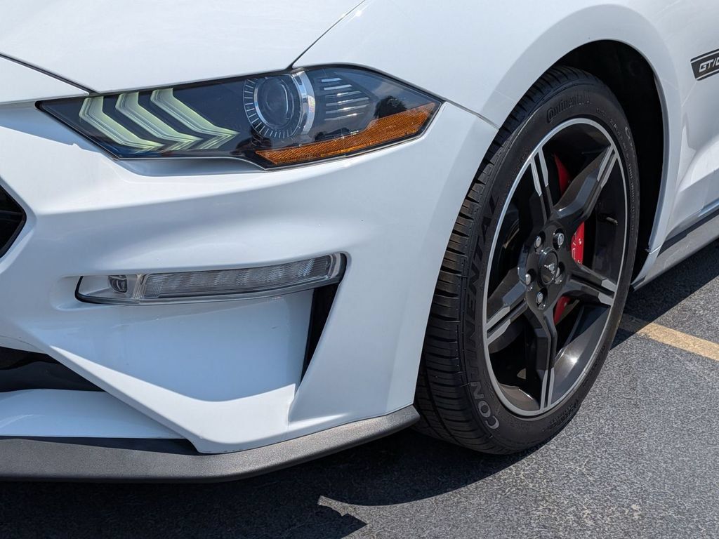 Used 2021 Ford Mustang GT Premium w/ Equipment Group 401A RWD image 9
