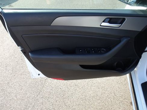 Used 2018 Hyundai Sonata Sport FWD image 11