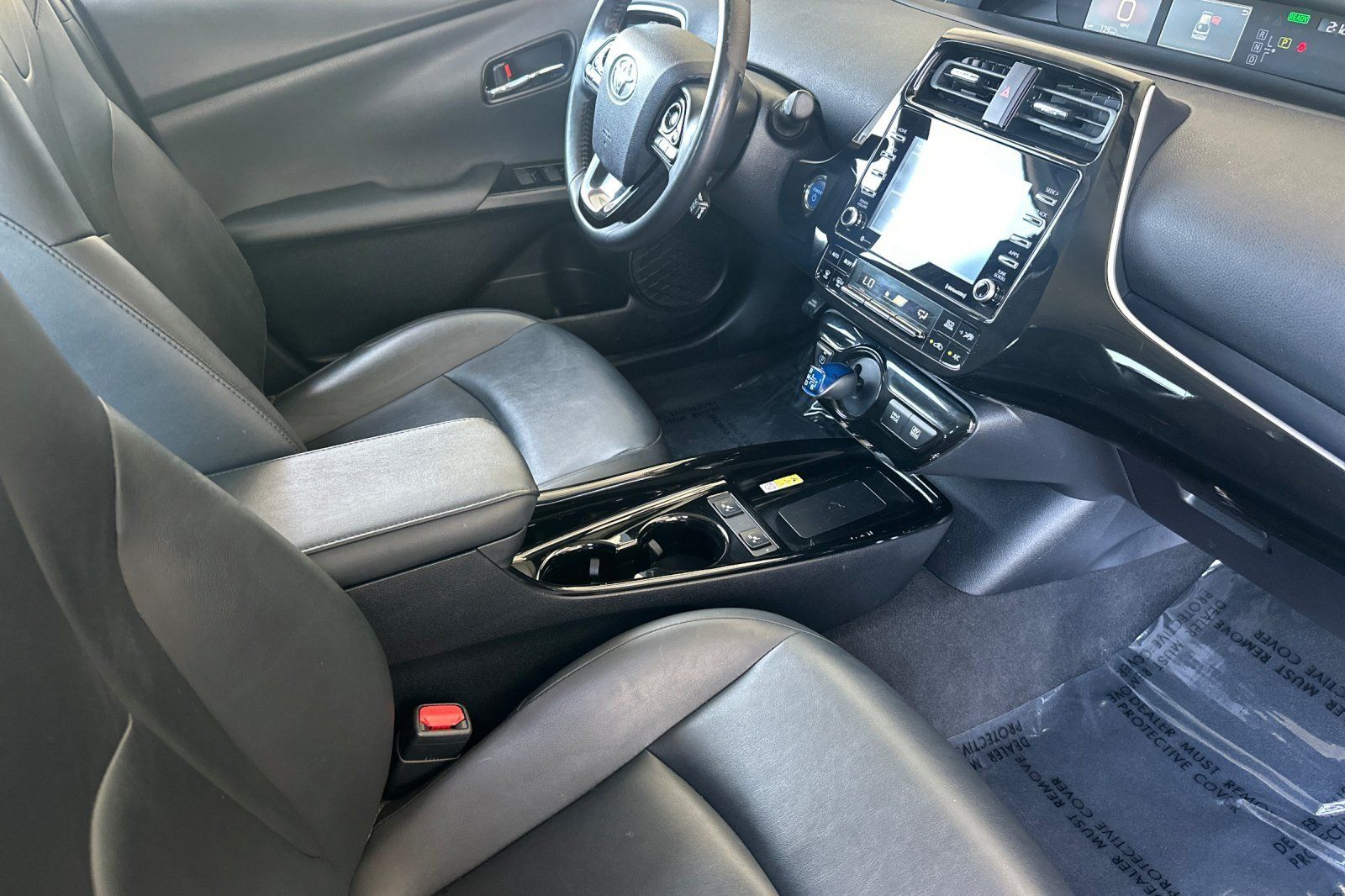 Certified 2021 Toyota Prius XLE w/ Carpet Mat Package (TMS) FWD image 14
