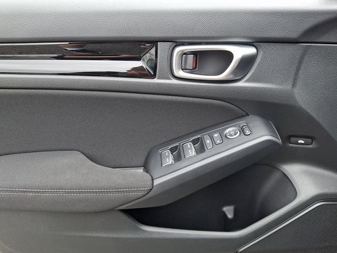 Certified 2024 Honda Civic EX image 11