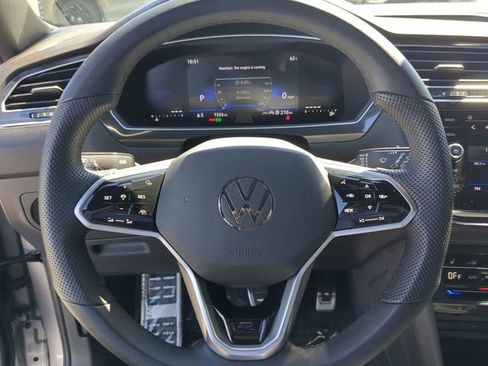 Certified 2024 Volkswagen Tiguan SE R-Line image 29