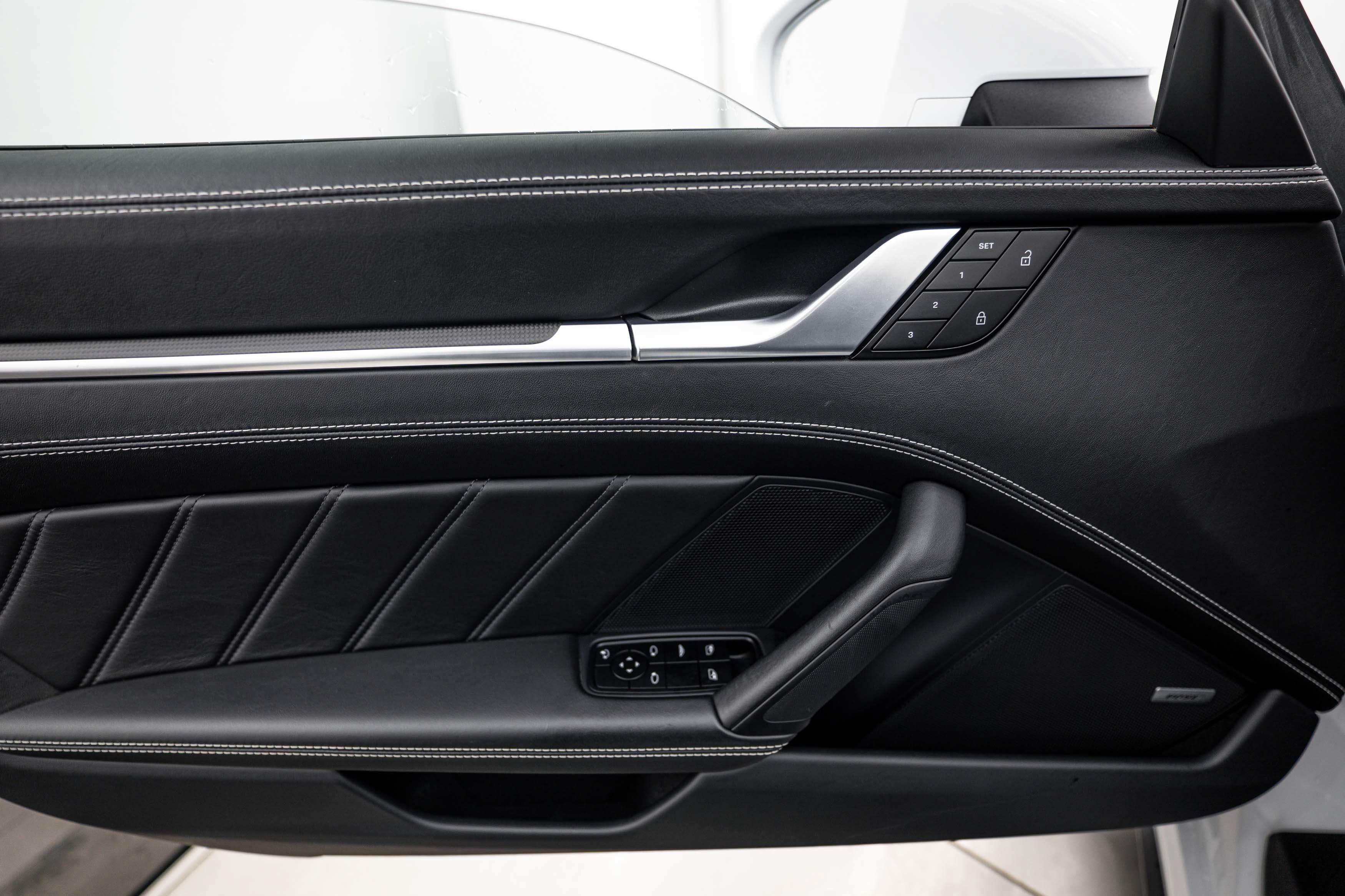 Certified 2022 Porsche 911 Turbo S AWD/4WD image 15