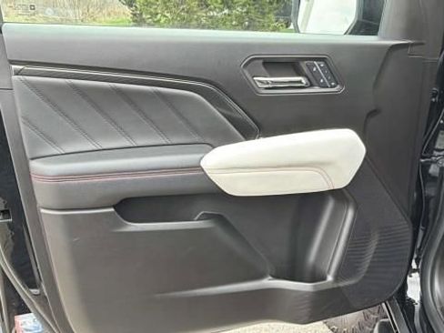 Certified 2023 GMC Canyon AT4X AWD/4WD image 8