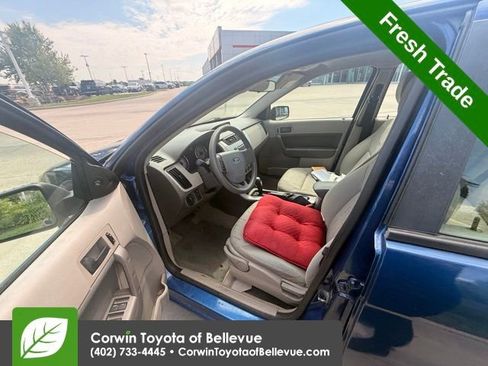 Used 2009 Ford Focus SE FWD image 13