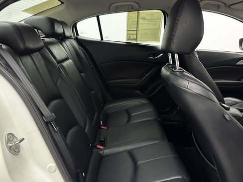 Used 2018 MAZDA MAZDA3 Touring image 30