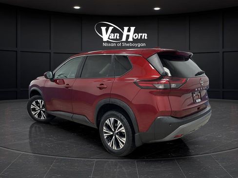 Used 2023 Nissan Rogue SV FWD image 3