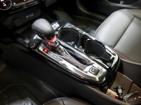 New 2026 Chevrolet Trax RS w/ Sunroof Package image 19