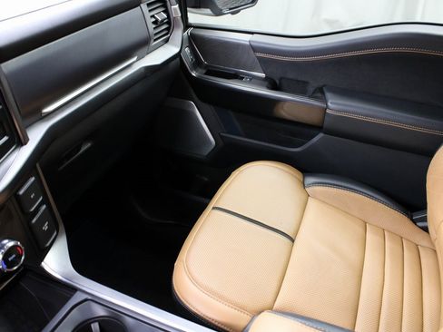 Used 2022 Ford F150 Platinum image 32