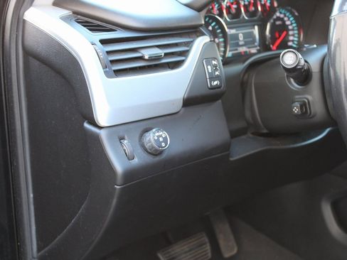 Used 2019 GMC Yukon XL SLT w/ Open Road Package image 28