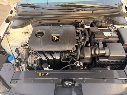 Used 2020 Hyundai Elantra SEL w/ Cargo Package (C1) image 18