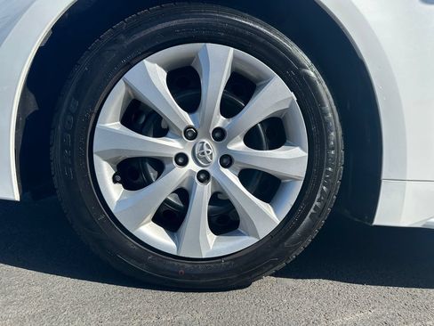 Used 2024 Toyota Corolla LE FWD image 12