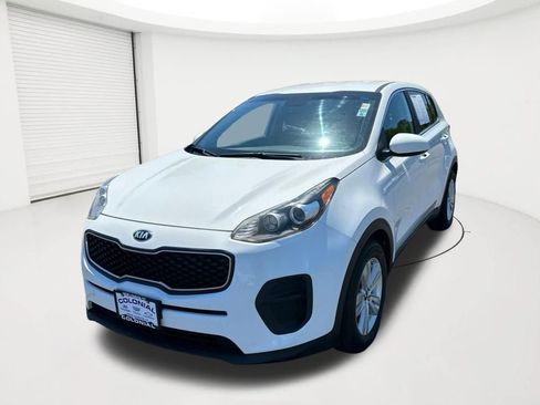 Used 2018 Kia Sportage LX FWD image 2