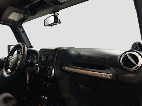 Used 2013 Jeep Wrangler Unlimited Sahara w/ Connectivity Group AWD/4WD image 24