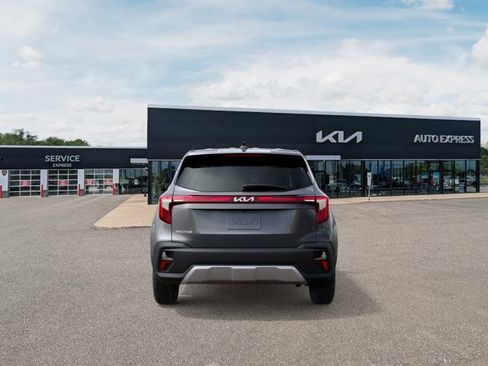 New 2026 Kia Seltos LX FWD image 5