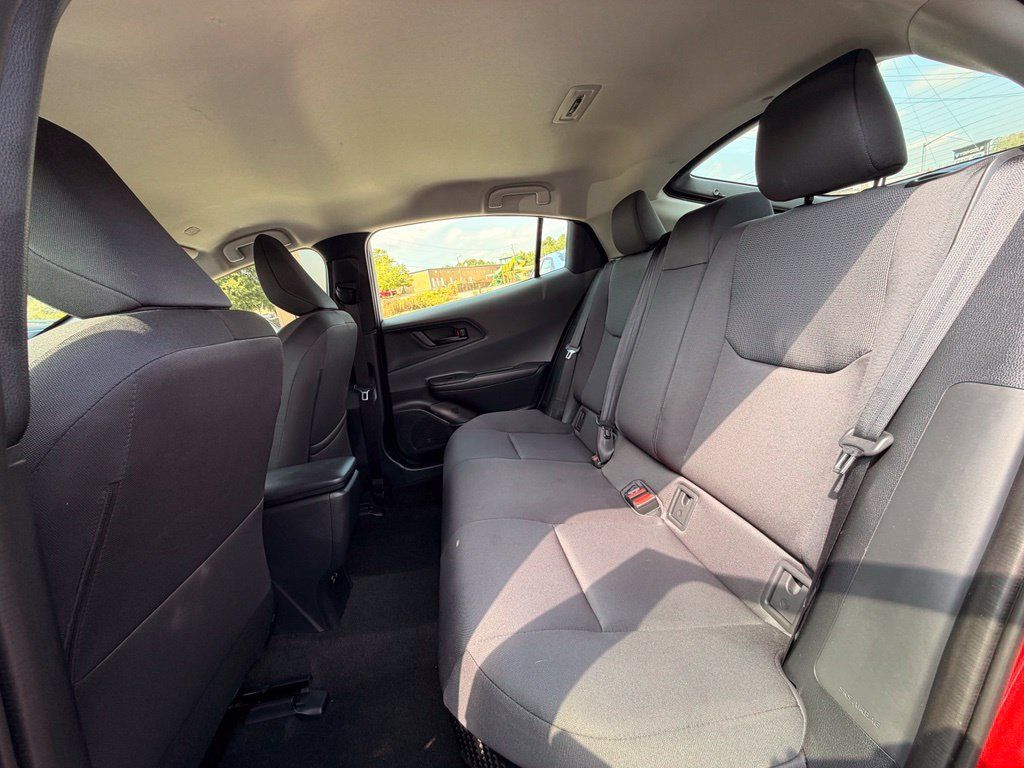 Used 2026 Toyota Prius LE FWD image 24