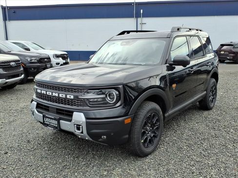 New 2025 Ford Bronco Sport Badlands w/ Badlands Tech Package AWD/4WD image 3