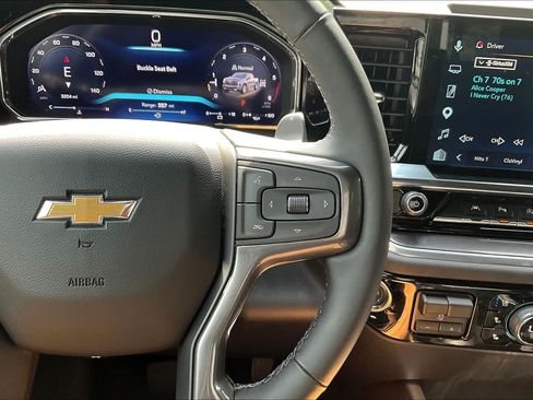 Used 2026 Chevrolet Silverado 1500 High Country w/ High Country Premium Package AWD/4WD image 49