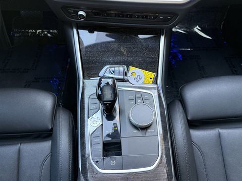 Used 2020 BMW 330i Sedan w/ Driving Assistance Package RWD image 25