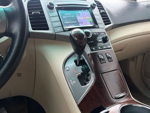 Used 2015 Toyota Venza XLE AWD/4WD image 19