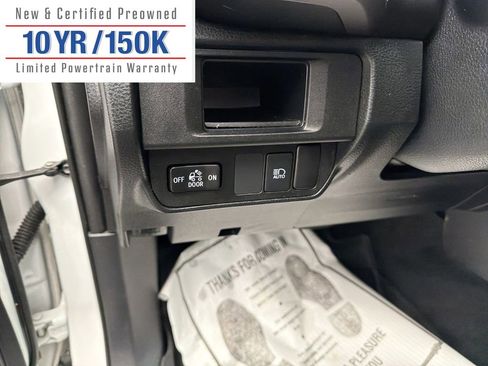 Used 2019 Toyota Tacoma SR5 image 17