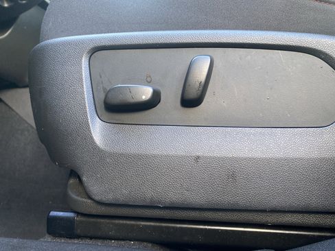 Used 2023 Buick Envision Essence w/ Sport Touring Package image 11