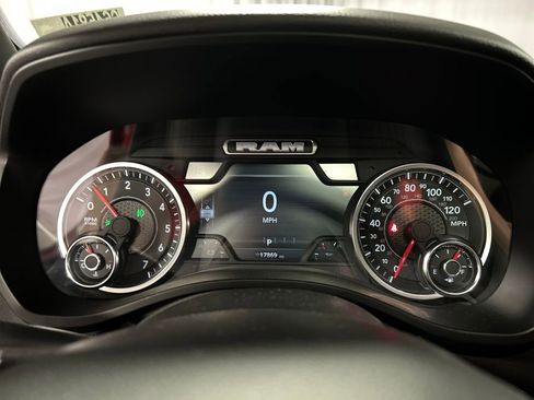Used 2025 RAM 1500 Big Horn AWD/4WD image 16