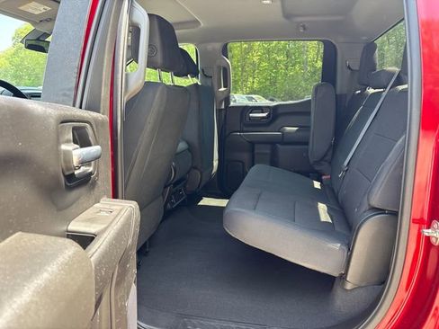 Used 2021 Chevrolet Silverado 1500 Custom Trail Boss AWD/4WD image 14