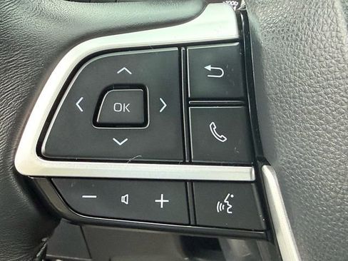 Certified 2024 Toyota Highlander XLE image 14