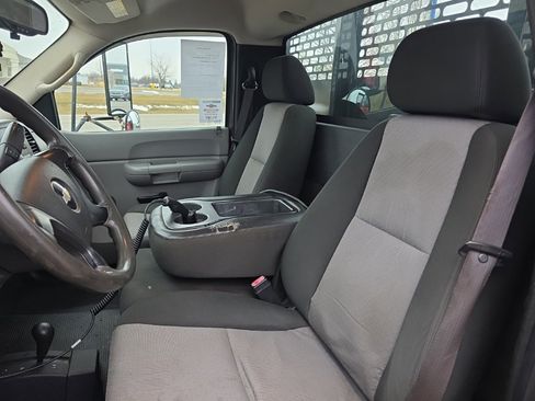 Used 2009 Chevrolet Silverado 3500 W/T w/ Snow Plow Prep Package image 13