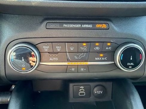 Used 2025 Ford Escape ST-Line FWD image 16