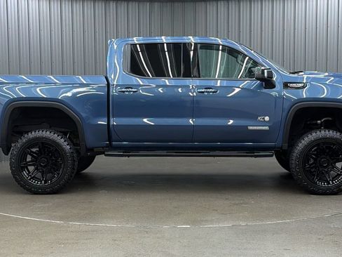 Used 2026 GMC Sierra 1500 Elevation w/ Elevation Premium Package AWD/4WD image 6