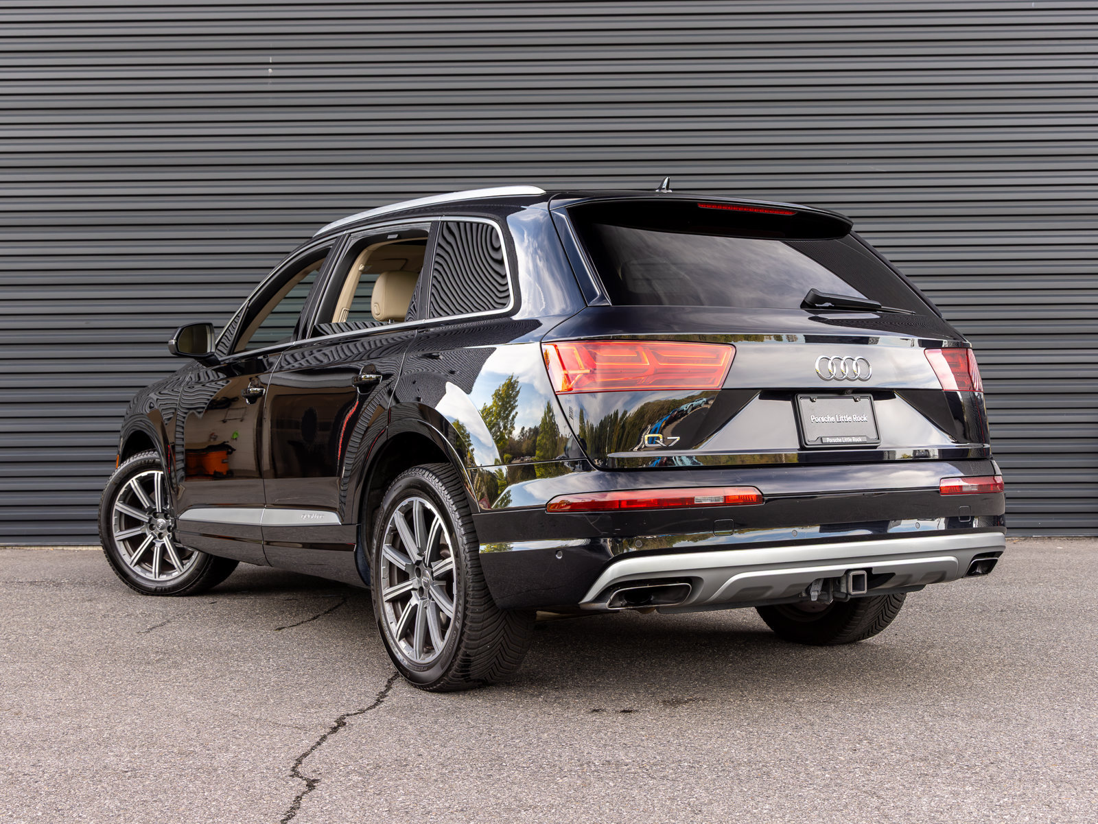 Used 2019 Audi Q7 3.0T Premium Plus w/ Premium Plus Package AWD/4WD image 3