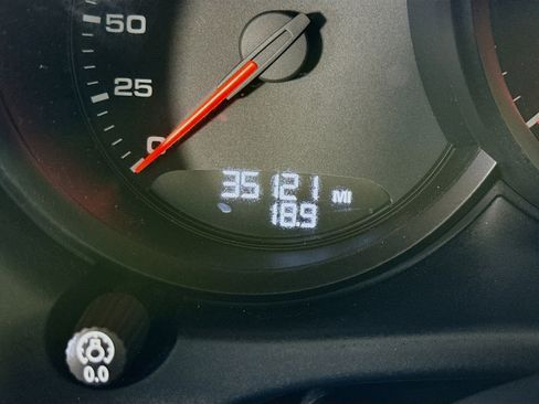 Used 2021 Porsche Macan image 16