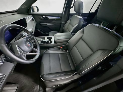 Used 2025 Buick Enclave Preferred FWD image 13