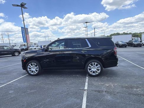 Used 2023 Chevrolet Tahoe High Country w/ Premium Package 2 AWD/4WD image 6