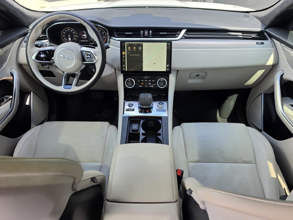 Used 2024 Jaguar F-PACE R-Dynamic S AWD/4WD image 8
