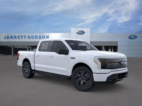 New 2025 Ford F150 Lightning Flash AWD/4WD image 7