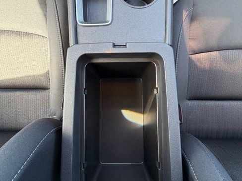 Used 2025 Nissan Altima 2.5 SV FWD image 23