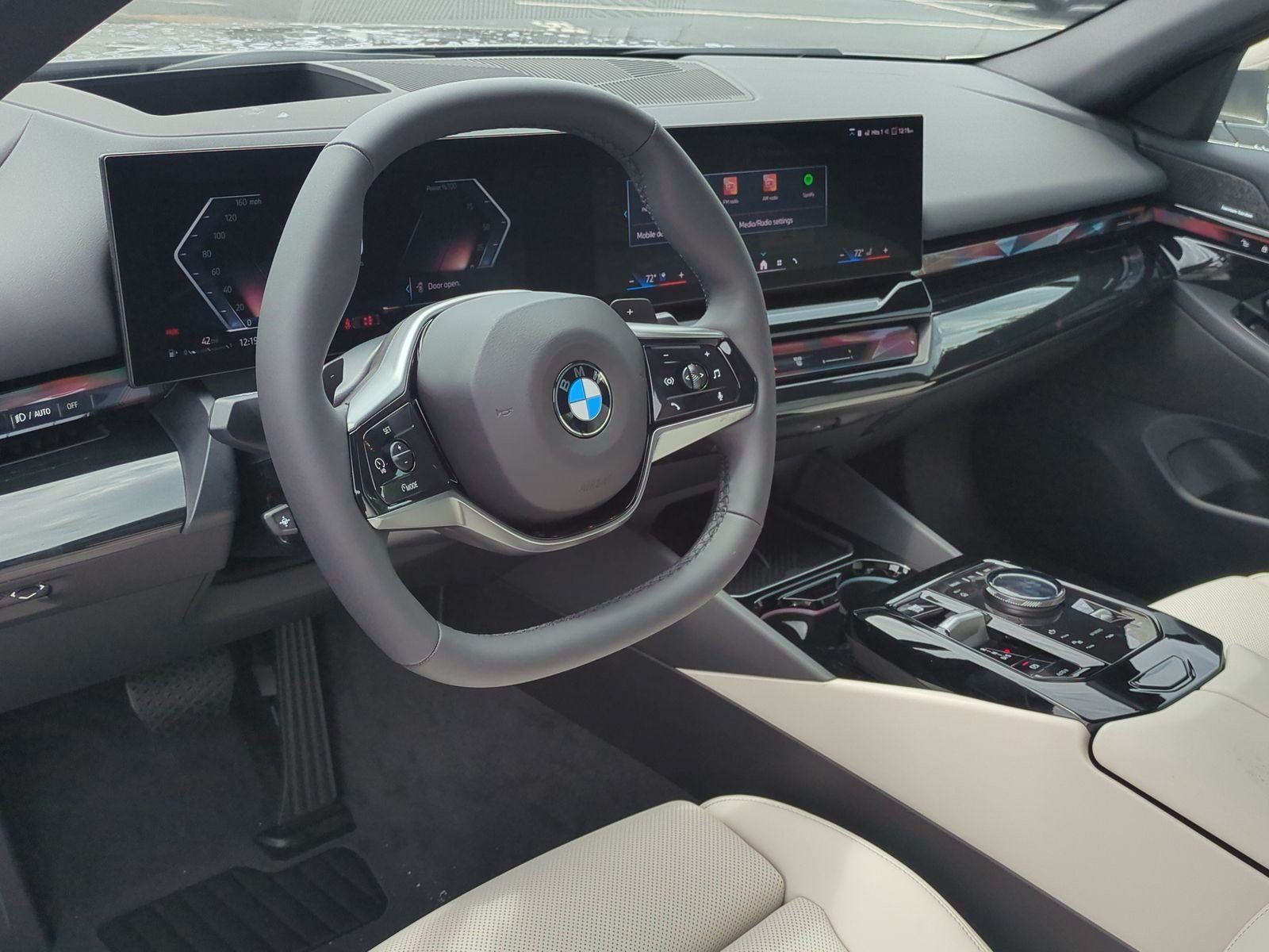 New 2027 BMW 530i w/ Premium Package RWD image 29